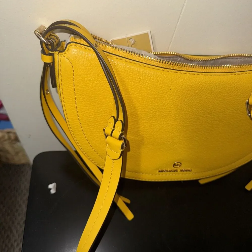 MICHAEL KORS Camden Leather Crossbody Convertible Bag Sunflower , M New With Tag